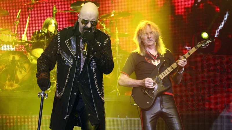 Rob Halford und Glenn Tipton beim Judas Priest-Konzert am 1. Dezember 2015 in London